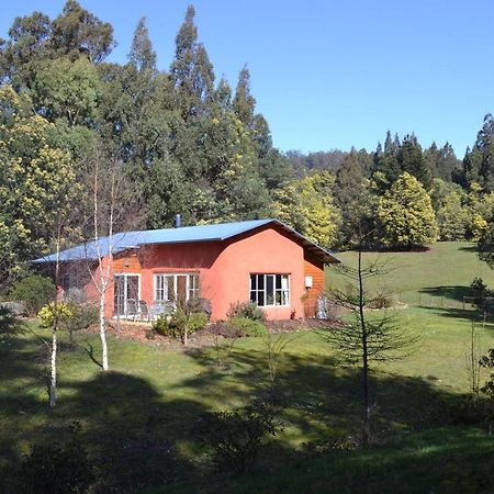 Whispering Spirit Holiday Cottages & Mini Ponies Franklin Екстериор снимка